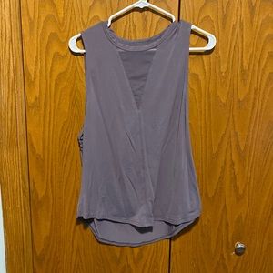 Small mauve tank